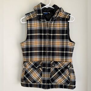 KAVU Women's Campout Insulated Hooded Vest - very nice - size medium